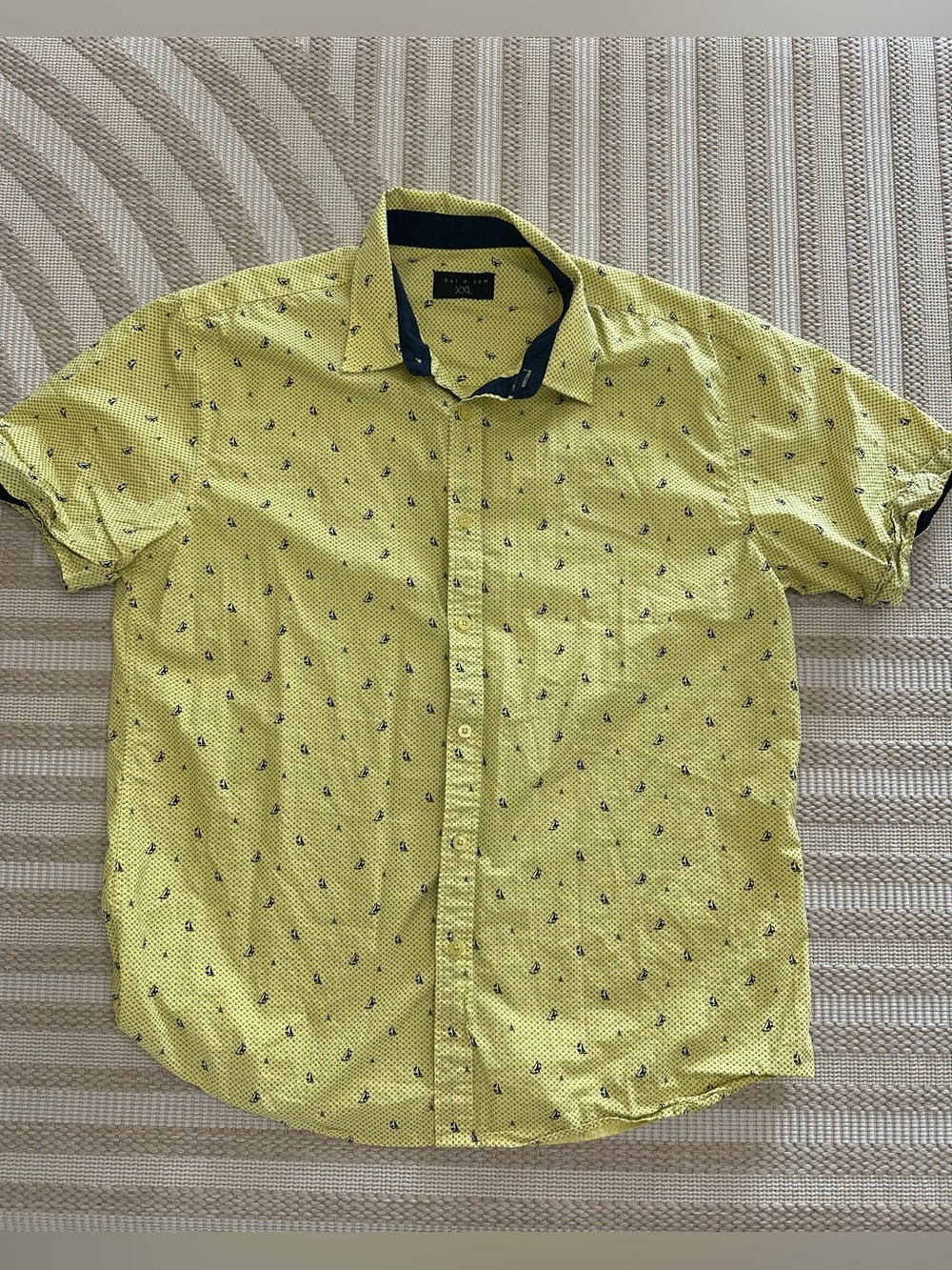 Mens XXL CUT & SEW buttondown pit 23 length 29.5